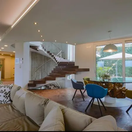 Villa Forlanni Villa *